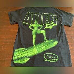 NWOT Beyonce Official Renaissance World Tour 2023 Concert Merch Alien Unisex M